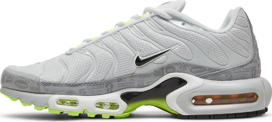 Air Max Plus  Reflective Logo  DB0682-002