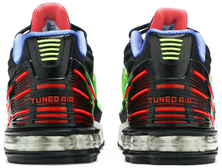 Air Max Plus 3  Catching Fire  CU4710-400