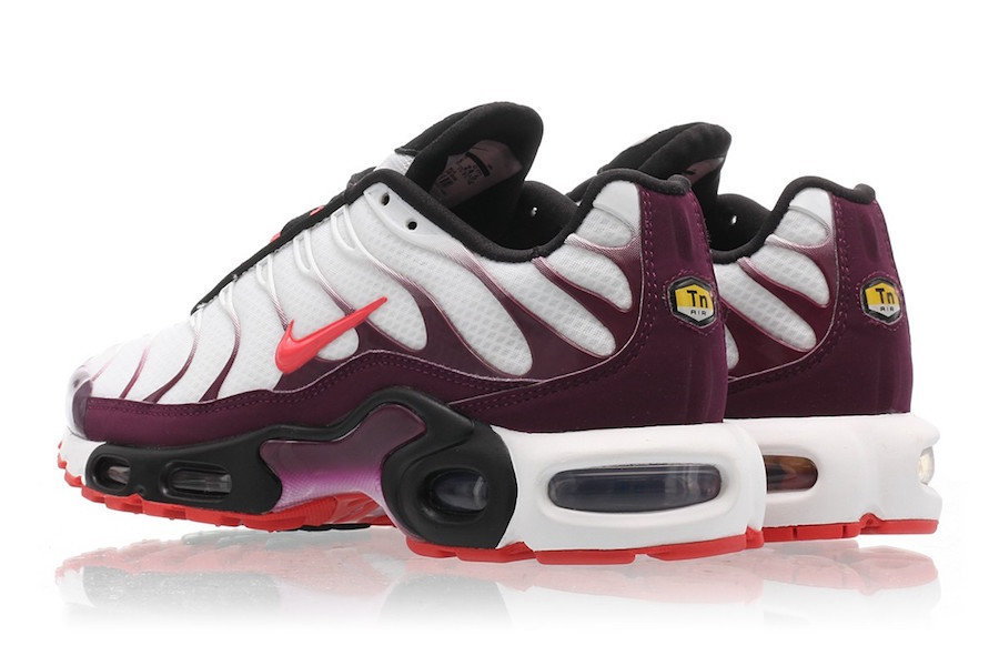 Wmns Air Max Plus  Bordeaux Ember  CD7061-101