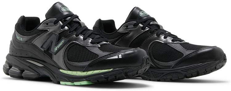 2002R  Black Green  M2002RLD