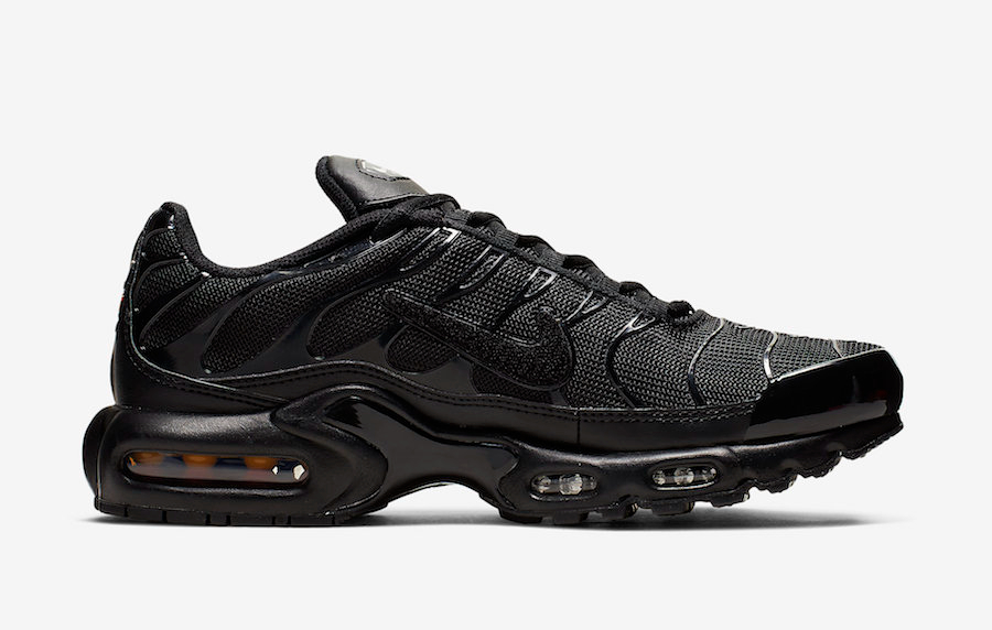 Air Max Plus  Removable Swoosh-Black Gold  CJ9696-001