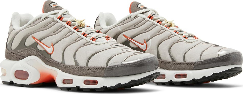 Air Max Plus  First Use  DB0681-200