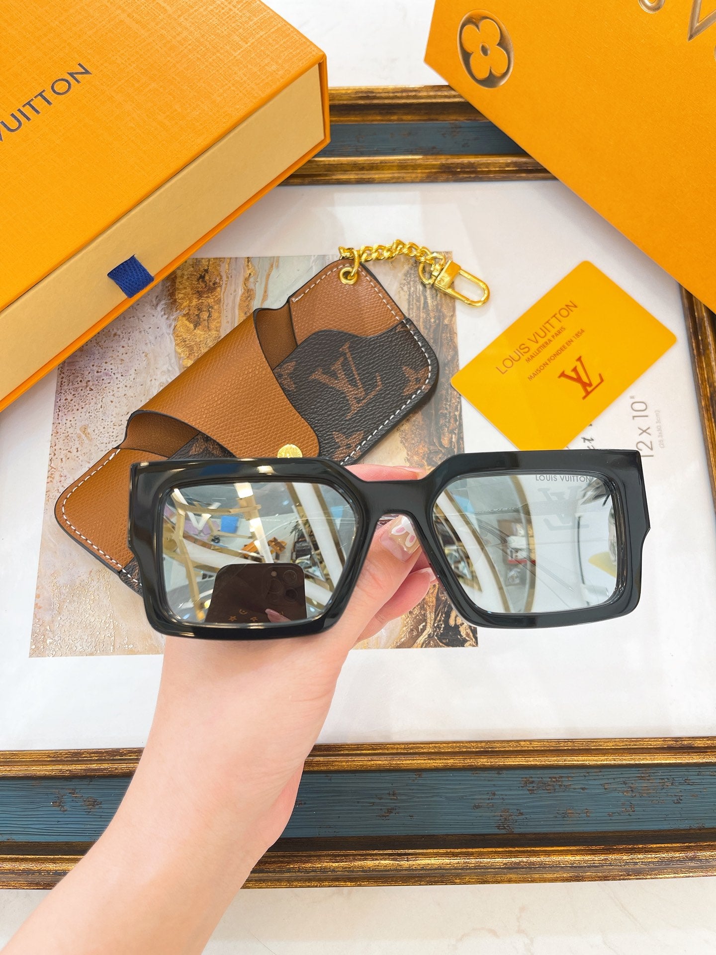 L0vis Vvtt0n Sunglasses