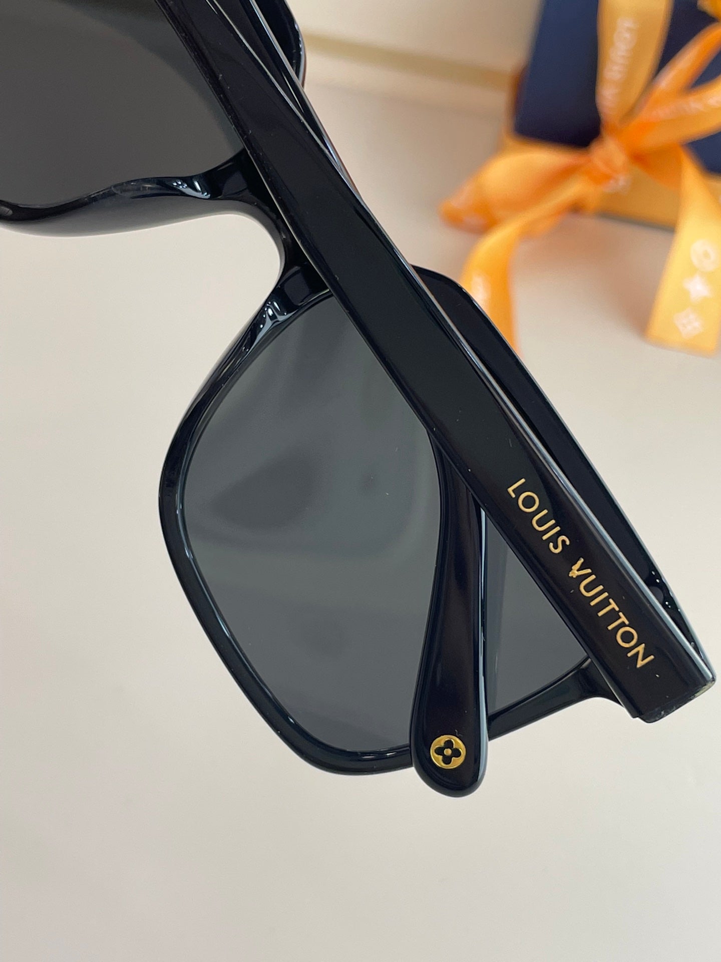 L0vis Vvtt0n Sunglasses