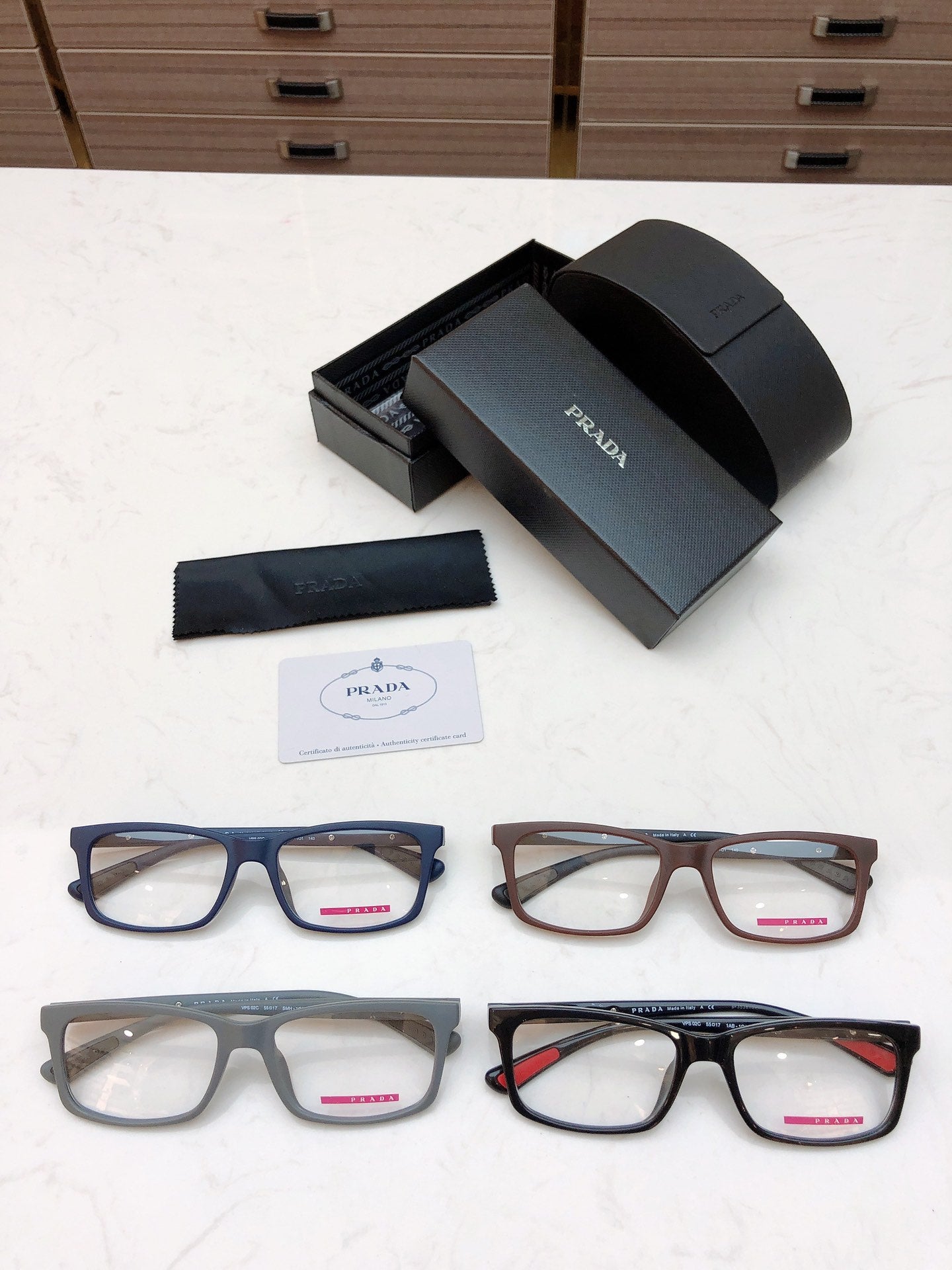 Pra*a Glasses Dupe Replica Pra*a Sunglasses