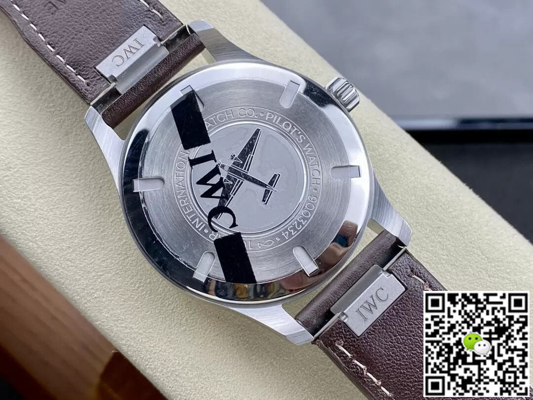 Replica IWC Pilot IW328205 1:1 Best Edition M+ Factory Brown Strap