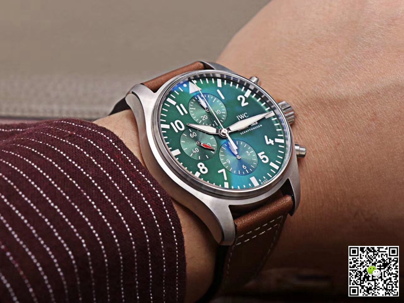 Replica IWC Pilot Chronograph IW377726 1:1 Best Edition ZF Factory Green Dial Swiss ETA7750
