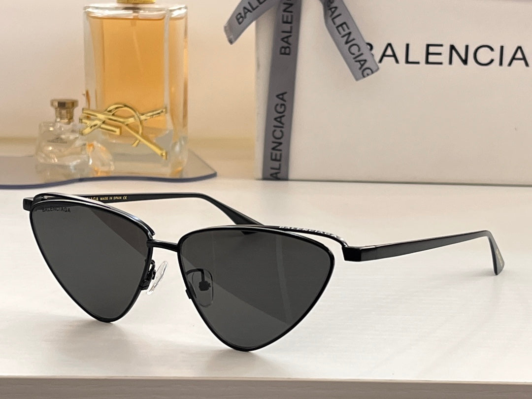 Ba1en*iaga Sunglasses Dupe