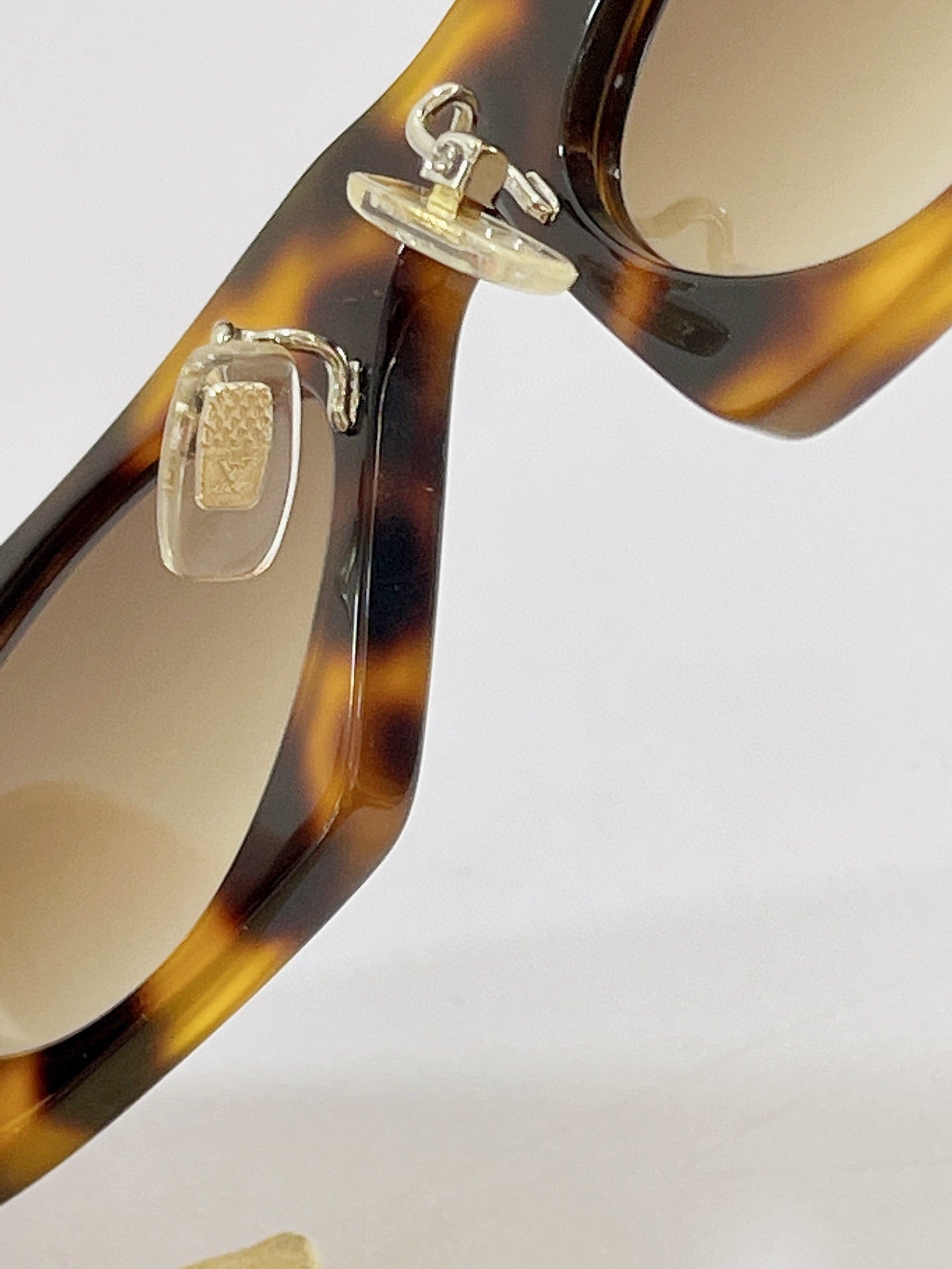 L0vis Vvtt0n Sunglasses