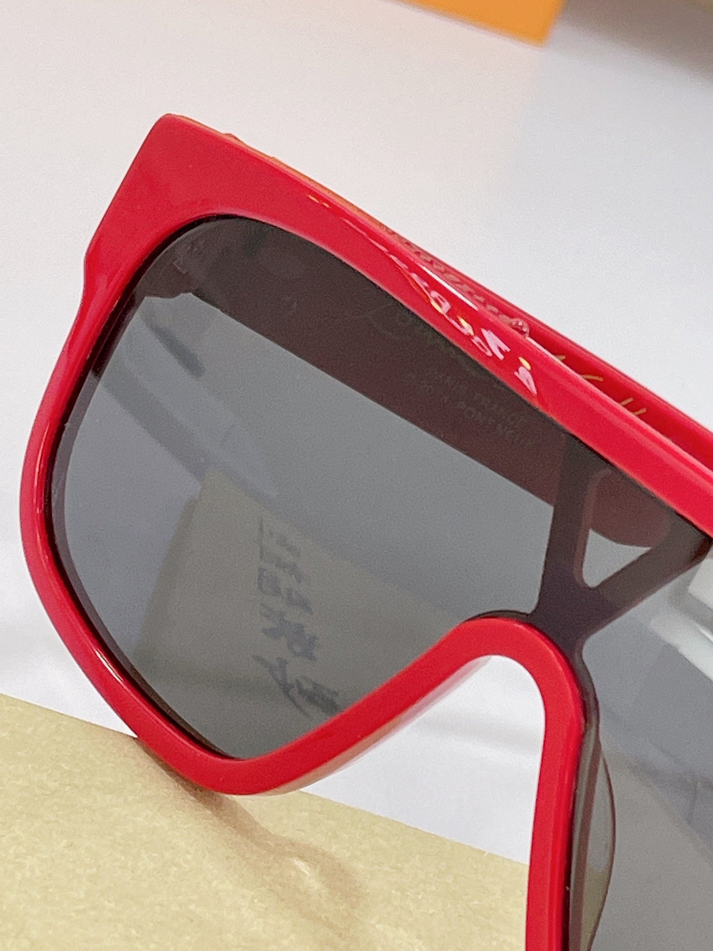 L0vis Vvtt0n Sunglasses