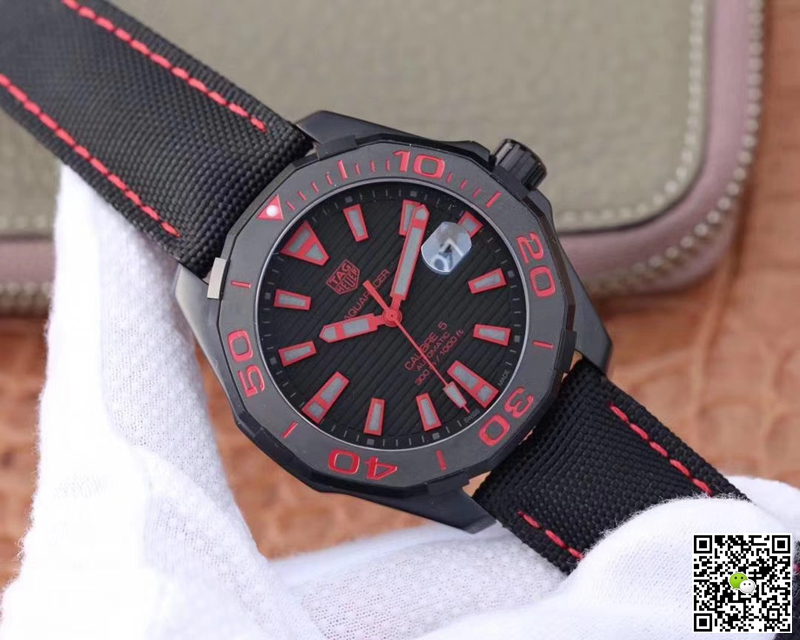 Replica Tag Heuer Aquaracer WAY208C.RHZ4937 1:1 Best Edition V6 Factory Black Dial Swiss ETA2824-2