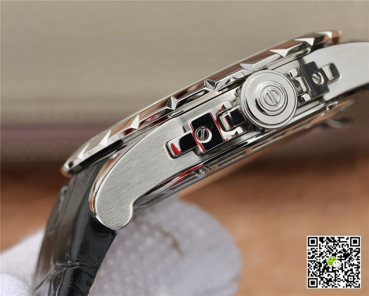 Replica Roger Dubuis Excalibur RDDBEX0260 1:1 Best Edition JB Factory Skeleton Tourbillon Dial