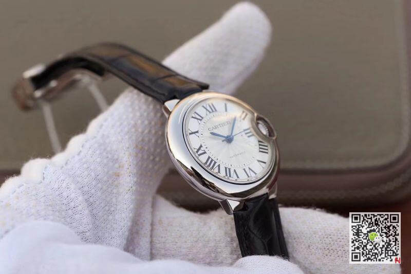 Replica Ballon Bleu De Ca*t1er W6920086 33mm 1:1 Best Edition White Textured Dial Swiss ETA 2671