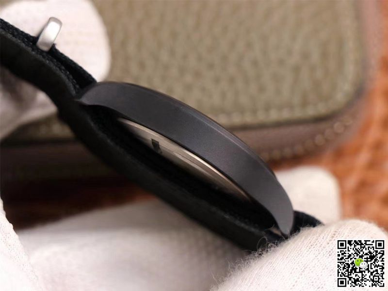 Replica IWC Pilot Top Gun IW326901 1:1 Best Edition MKS Factory Black Dial Swiss ETA2892