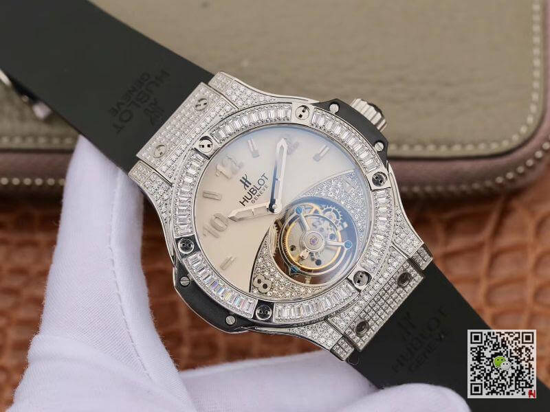 Replica Hublot Classic Fusion 45mm Tourbillon With D1am0nd Gray Dial 1:1 Best Edition on Black Rubber Strap Swiss Tourbillon
