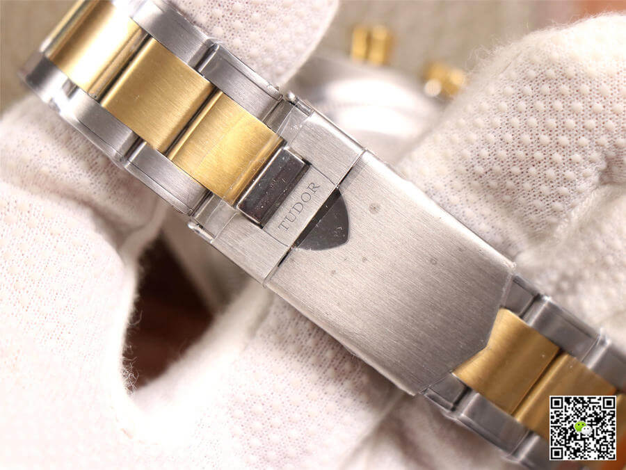 Replica Tudor Heritage Black Bay M79363N-0001 1:1 Best Edition TW Factory Gold Strap