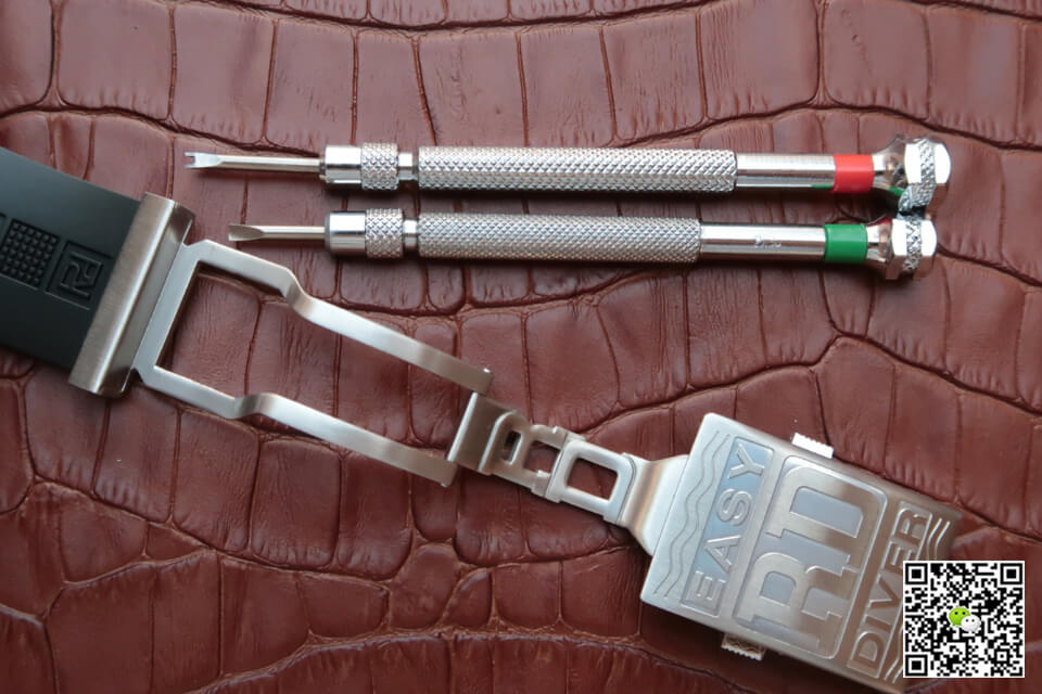 Replica Roger Dubuis Hommage Tourbillon 1:1 Best Edition JB Factory Rose Gold