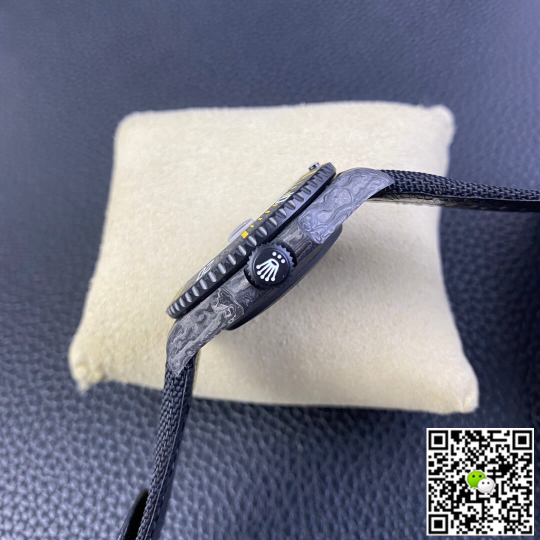 Replica R01ex Submariner 1:1 Best Edition VS Factory DIW Carbon Fiber Bezel