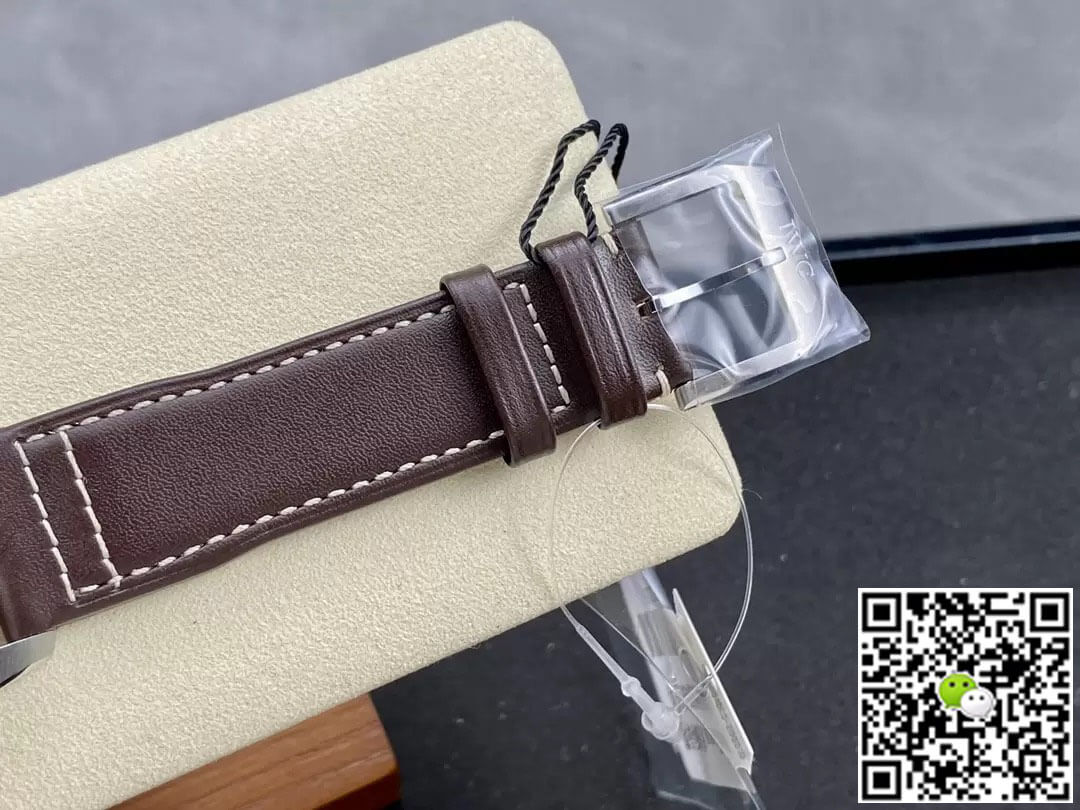Replica IWC Pilot IW328205 1:1 Best Edition M+ Factory Brown Strap