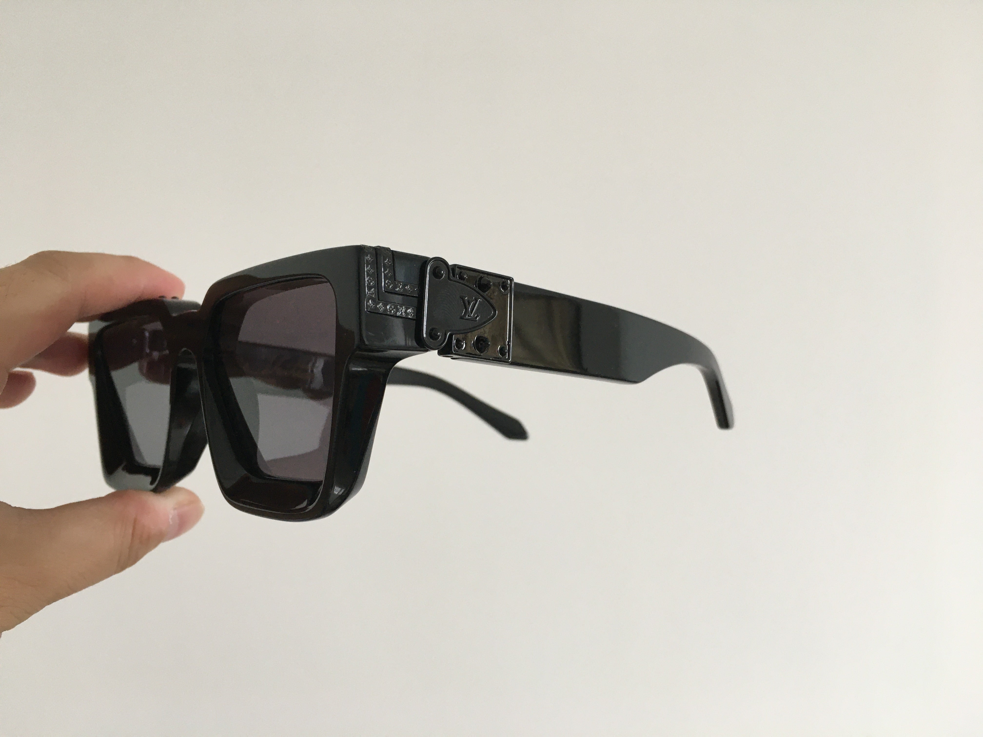 L0vis Vvtt0n Sunglasses