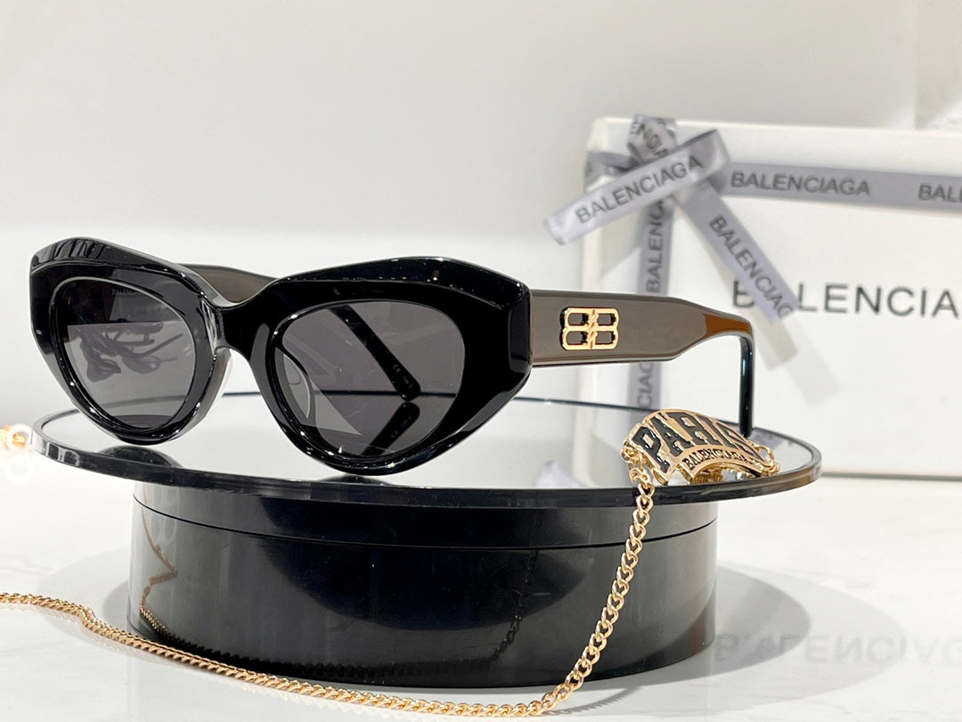 Ba1en*iaga Sunglasses Dupe