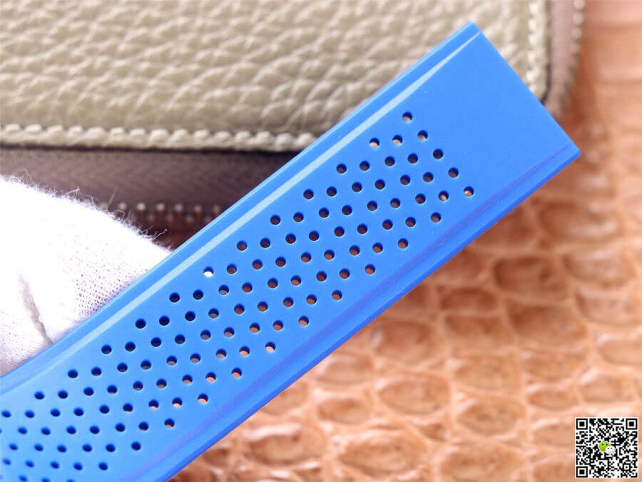 Replica TAG Heuer Carrera CAR2A1T.FT6052 1:1 Best Edition XF Factory Blue Rubber Strap