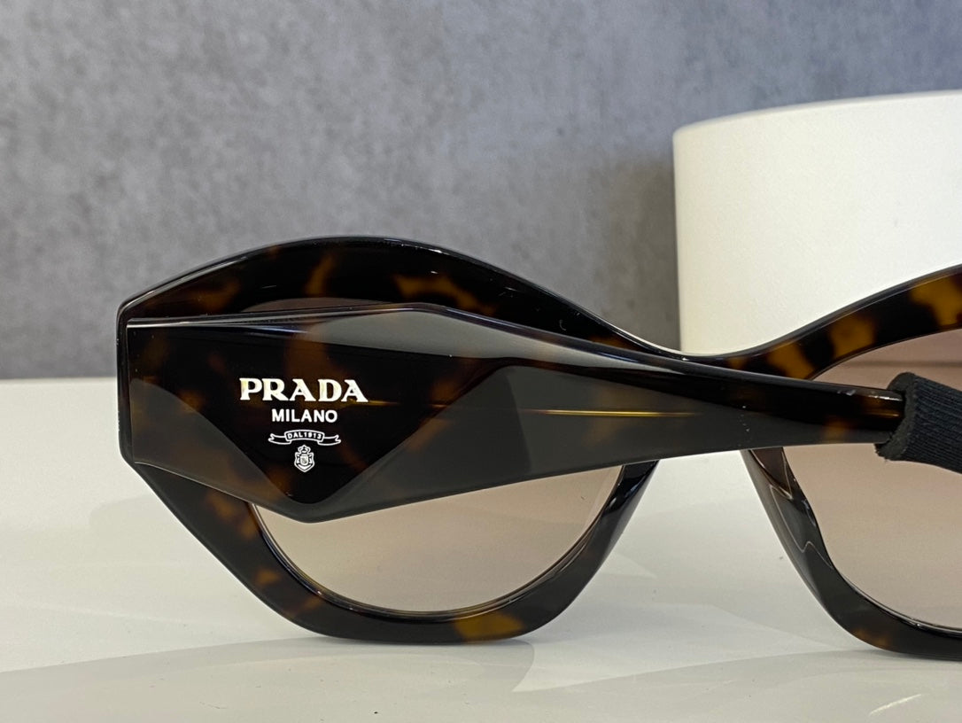 Pra*a Sunglasses