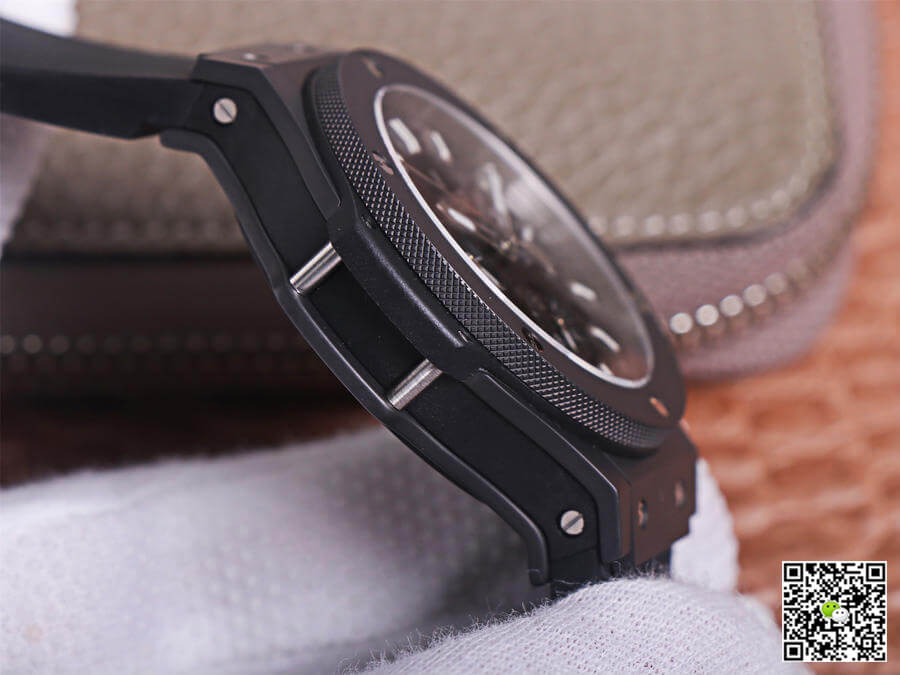 Replica Hublot Big Bang 301.QX.1724.RX 1:1 Best Edition V6 Factory Carbon Fiber
