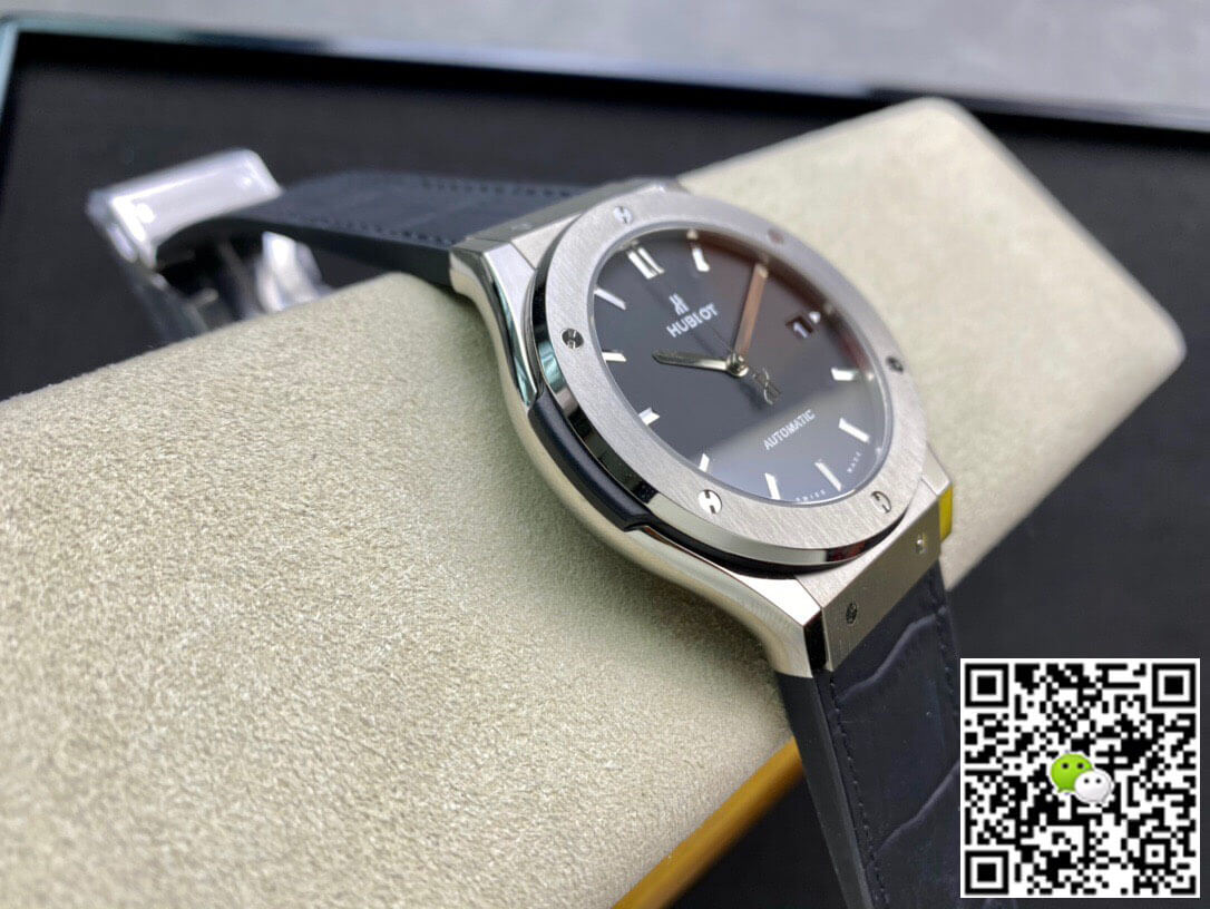 Replica Hublot Classic Fusion 511.NX.1171.LR 42MM 1:1 Best Edition WWF Factory Titanium Case