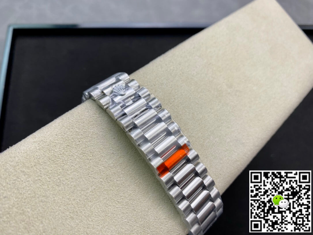 Replica R01ex Day Date 40MM 1:1 Best Edition EW Factory Silver Dial