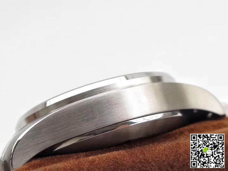 Replica IWC Pilot IW387804 ZF Factory Men Watches 1:1 Best Edition Swiss ETA7750