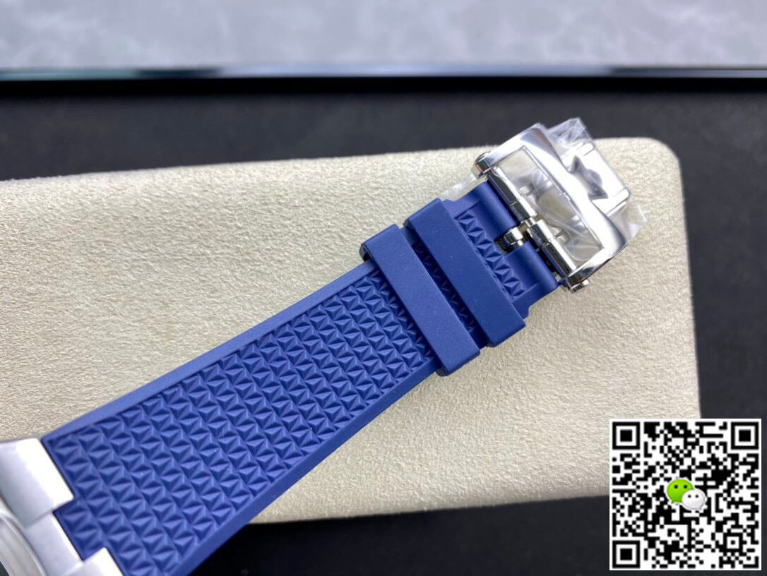 Replica Vacheron C0nstan1n Overseas 4500V 1:1 Best Edition 8F Factory Rubber Strap