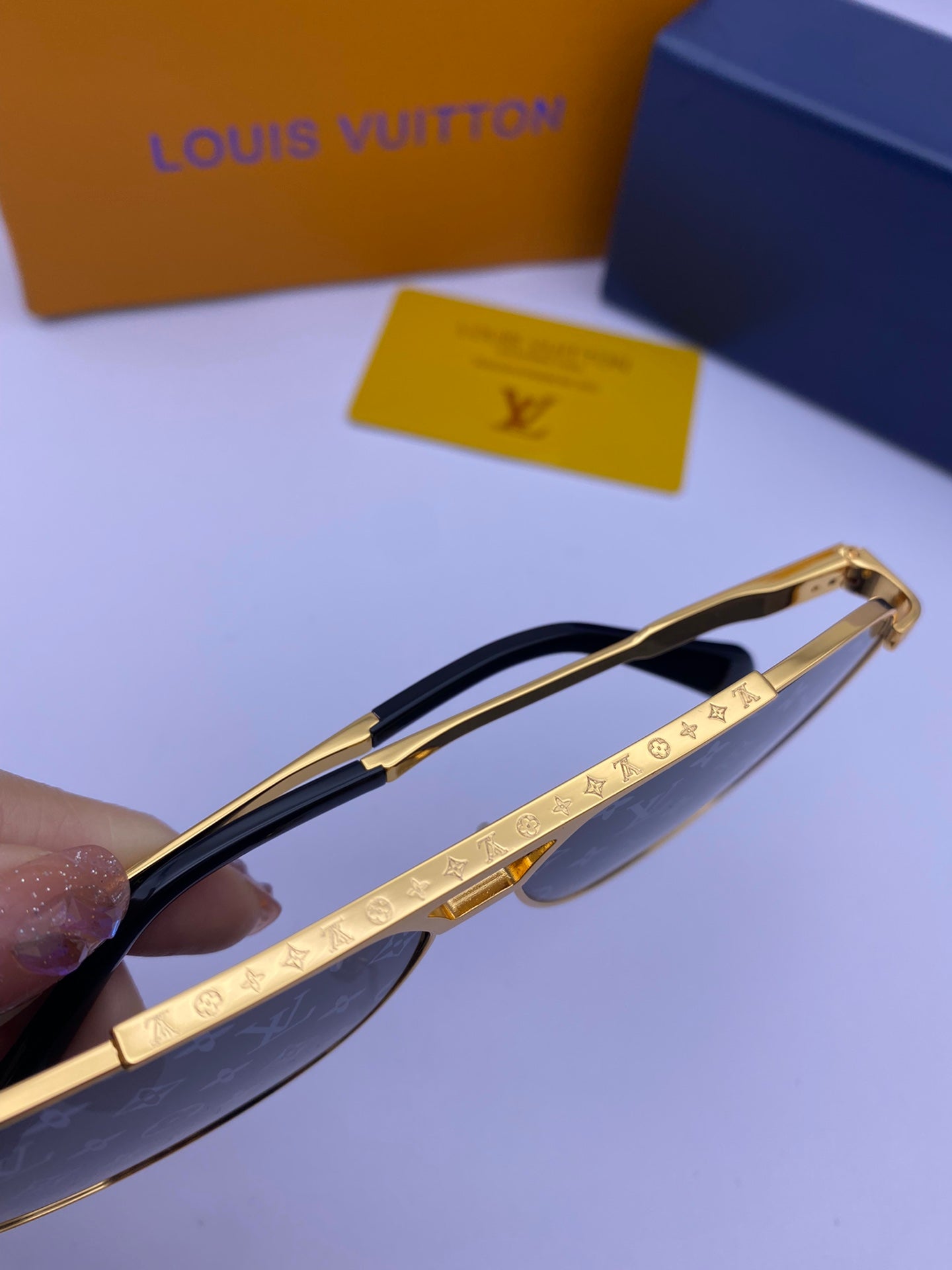 L0vis Vvtt0n Sunglasses