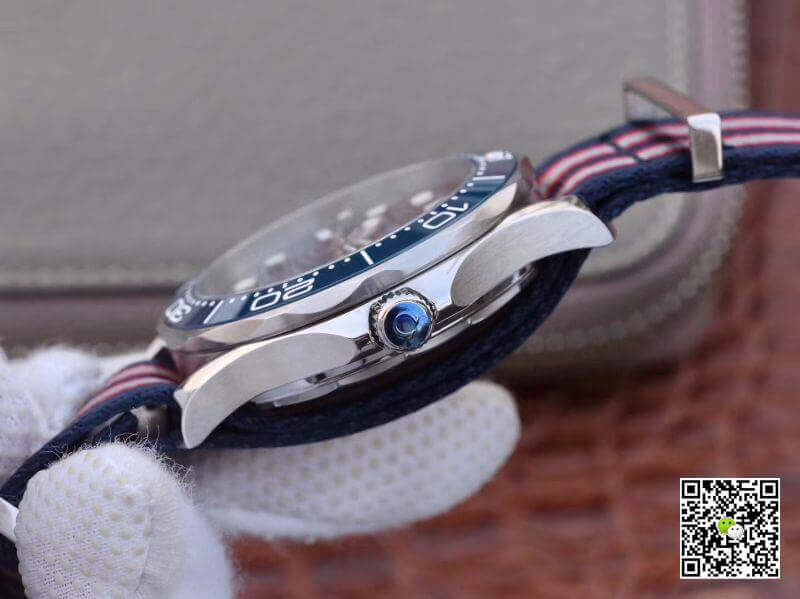 Replica 0me*ga Seamaster Diver 300m 210.30.42.20.03.001 VS Factory 1:1 Best Edition Swiss ETA2824