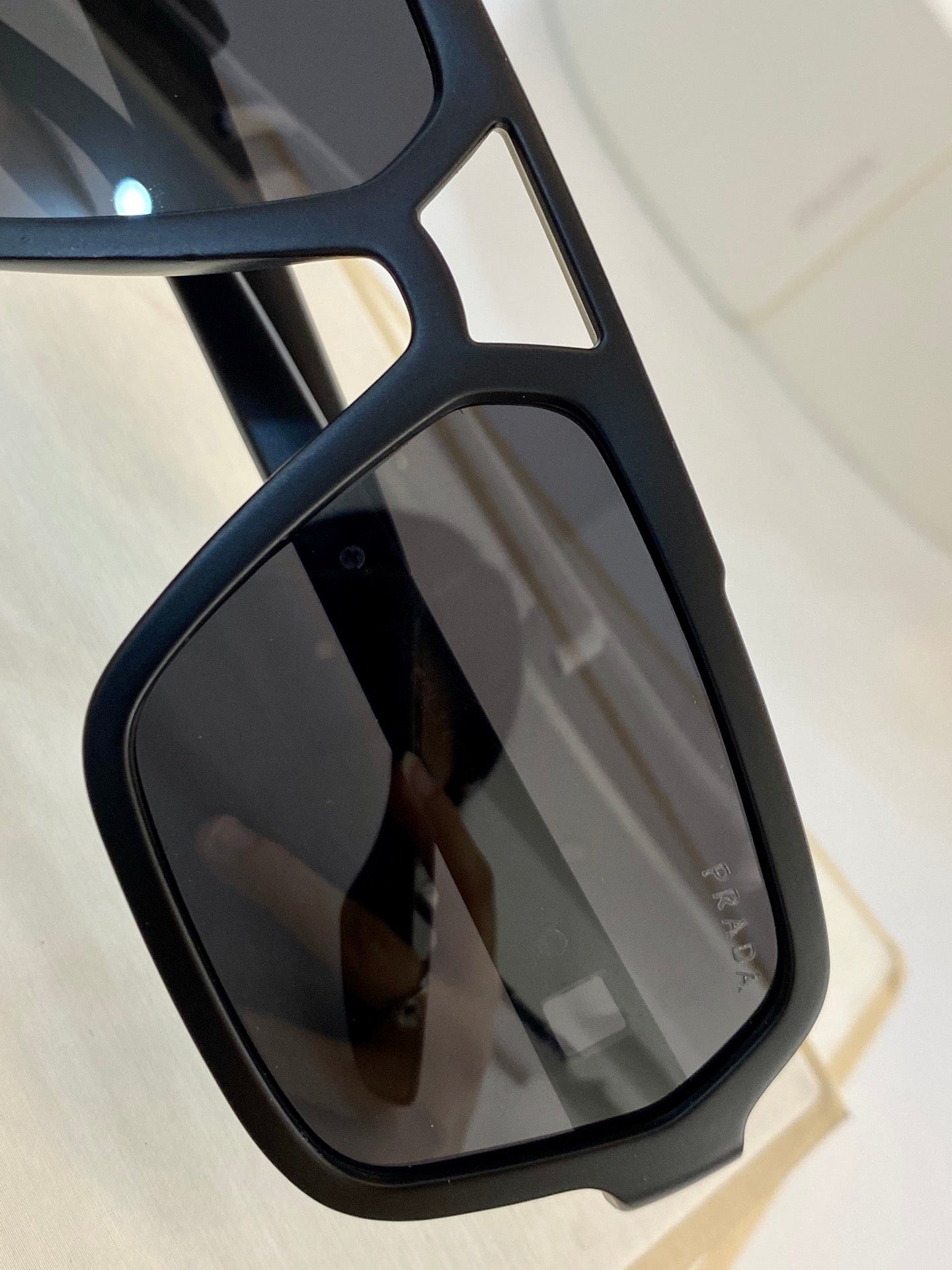 Pra*a Sunglasses Dupe Replica Pra*a Sunglasses