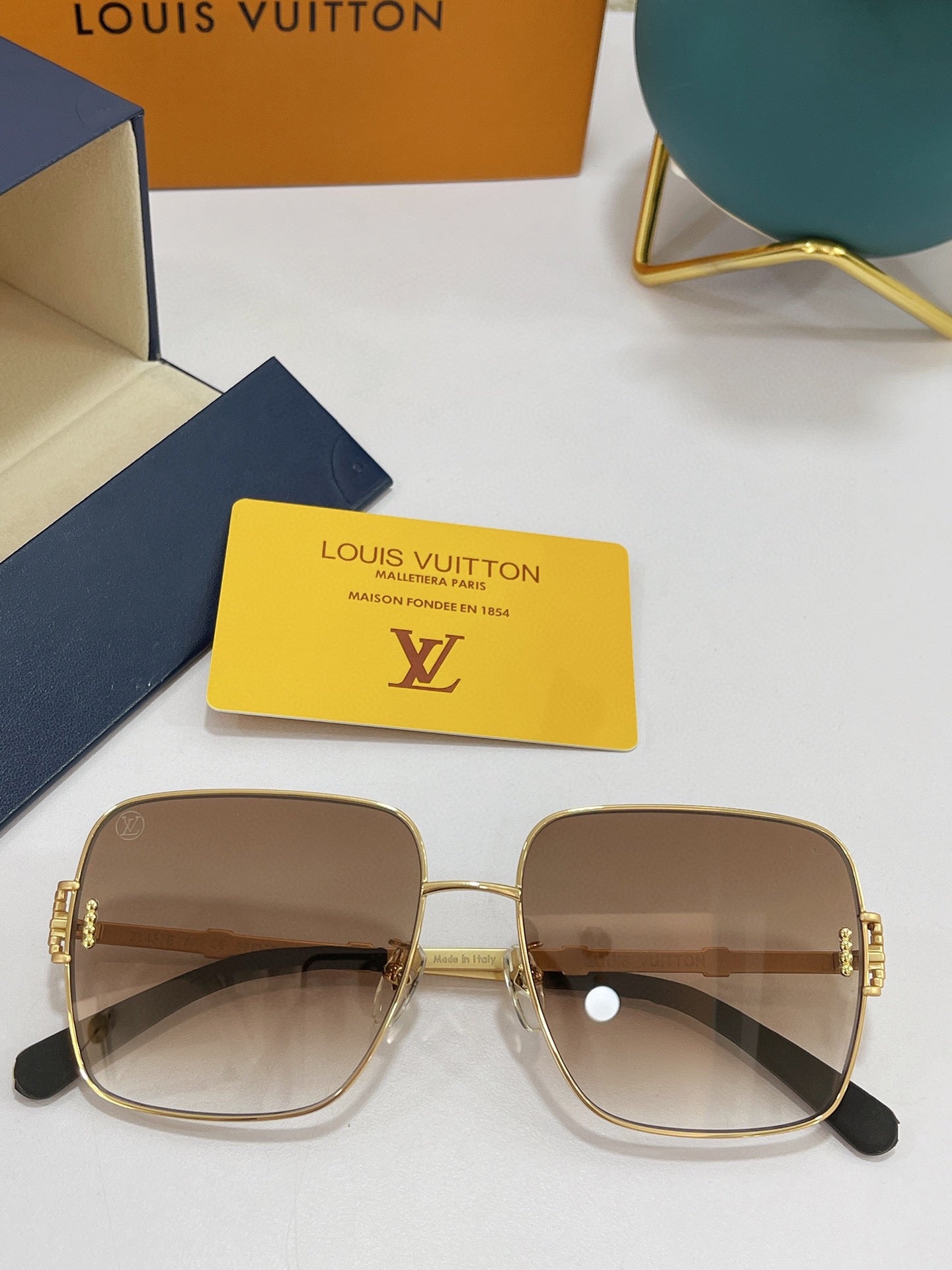 L0vis Vvtt0n Sunglasses