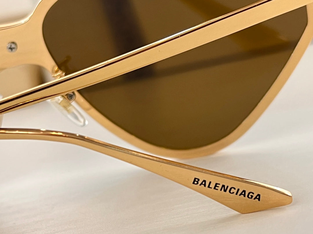 Ba1en*iaga Sunglasses Dupe