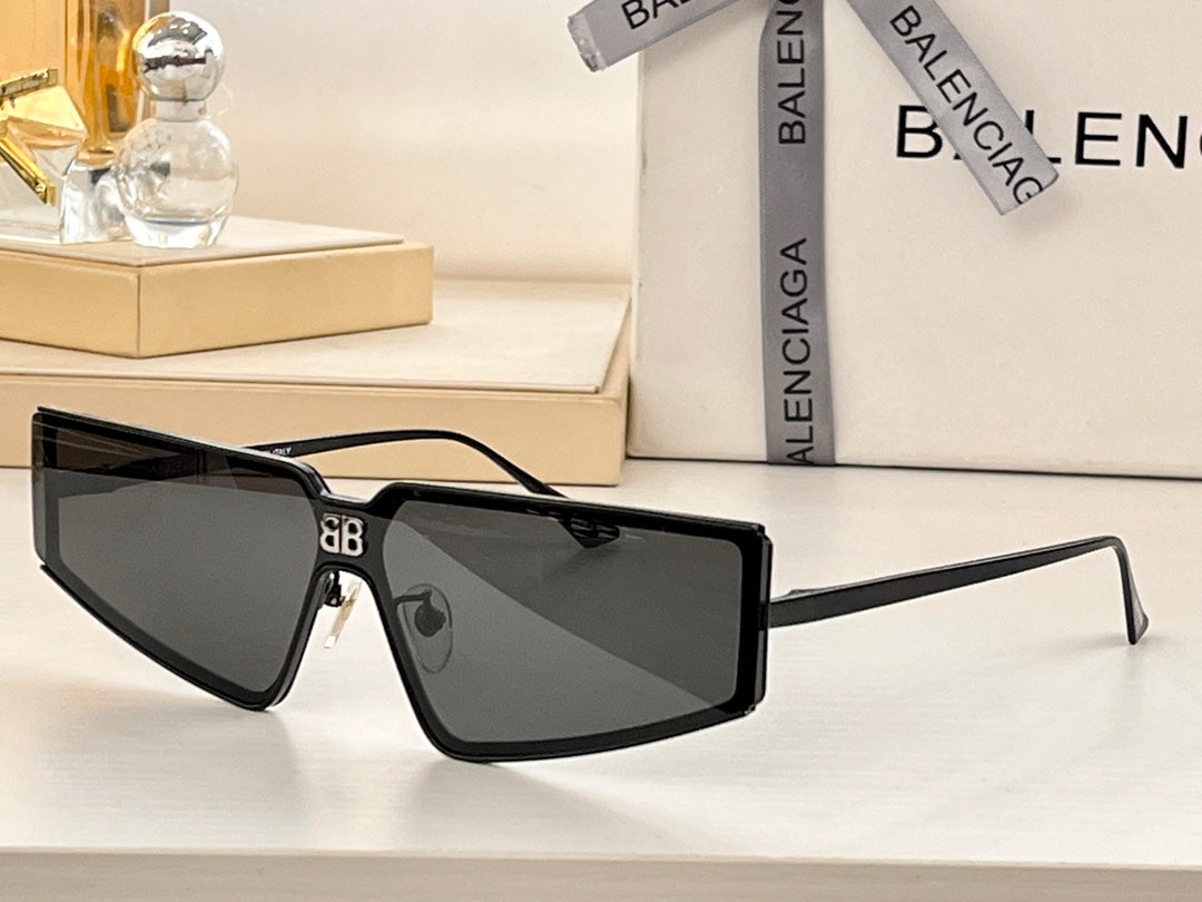 Ba1en*iaga Sunglasses Dupe