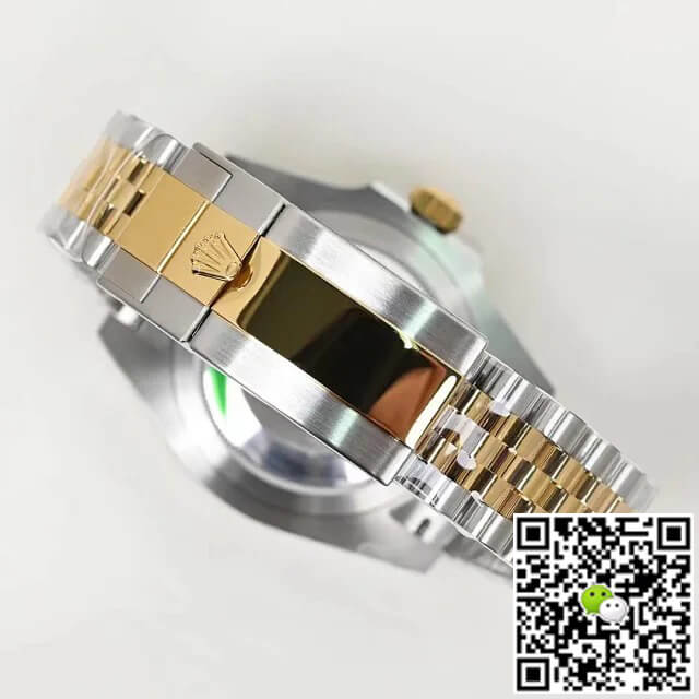 Replica R01ex GMT Master II M126713grnr-0001 1:1 Best Edition EW Factory Black Dial