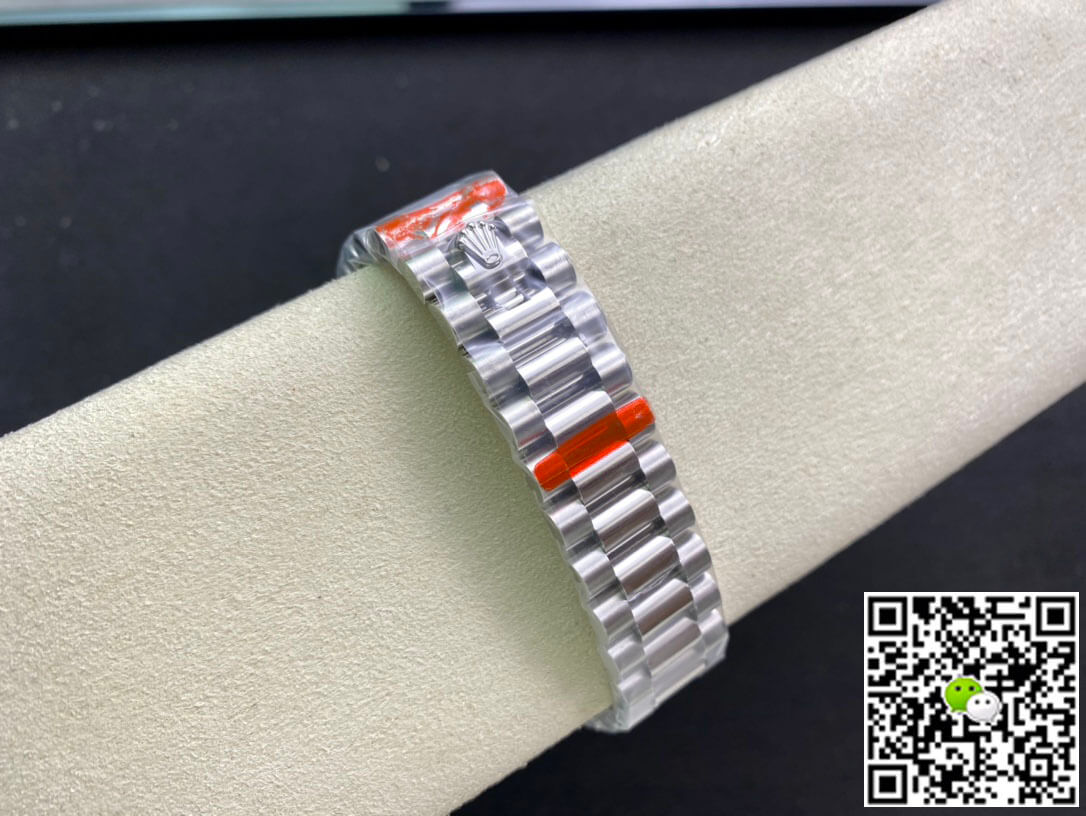 Replica R01ex Day Date 118239 1:1 Best Edition EW Factory Cherry Dial