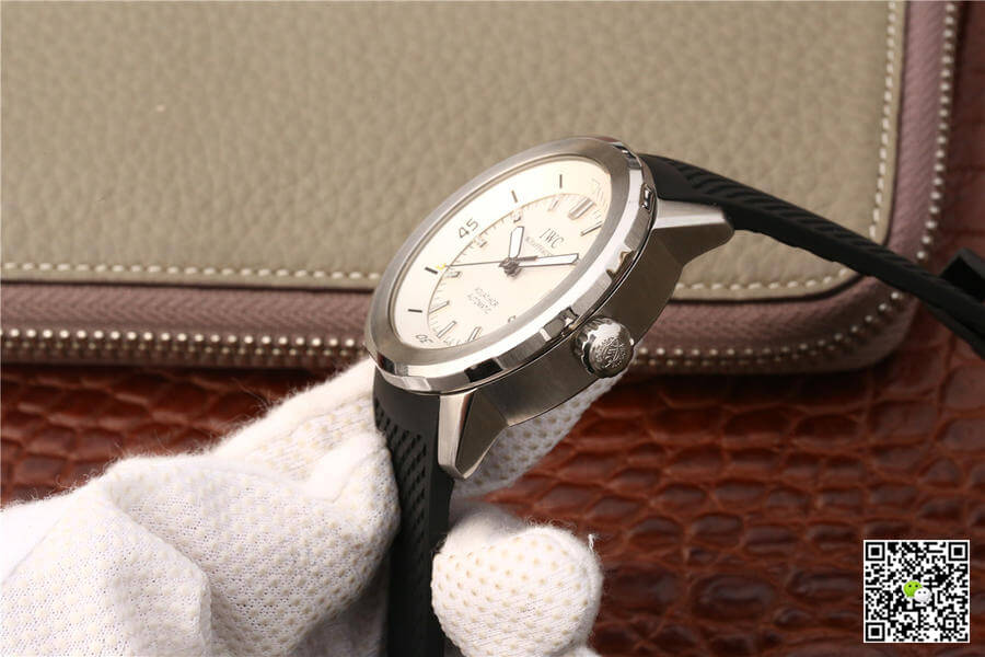 Replica IWC Aquatimer IW329003 1:1 Best Edition V6 Factory Silver White Dial