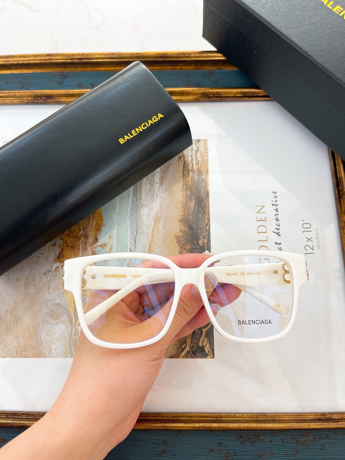 Ba1en*iaga Glasses