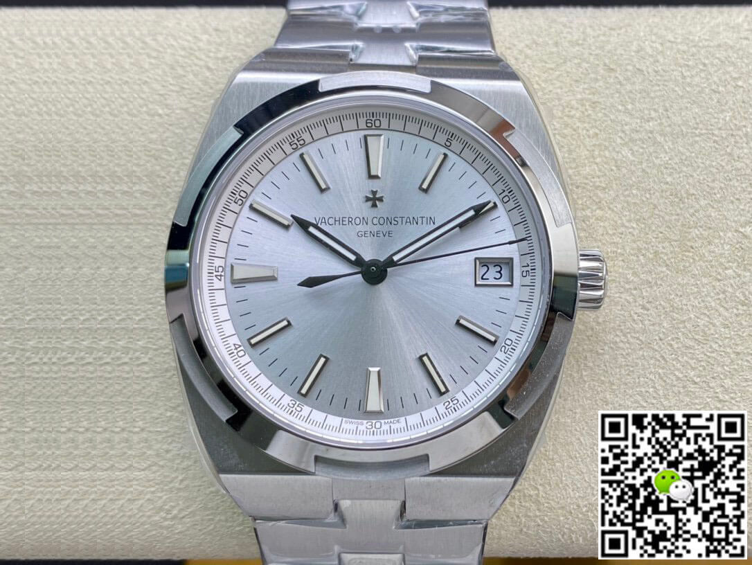 Replica Vacheron C0nstan1n Overseas 4500V/110A-B126 1:1 Best Edition 8F Factory Silvery White Dial