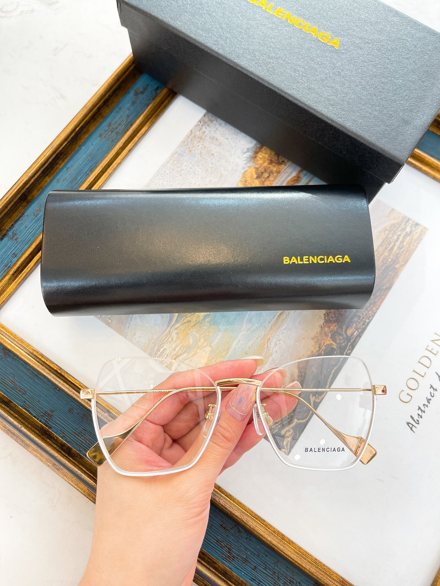 Ba1en*iaga Glasses