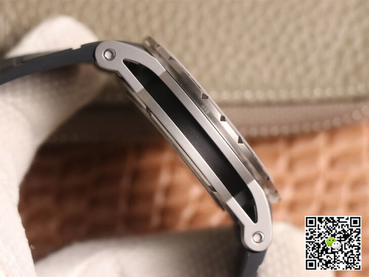 Replica Roger Dubuis Excalibur Spidr RDDBEX0479 1:1 Best Edition JB Factory Tourbillon Black Strap