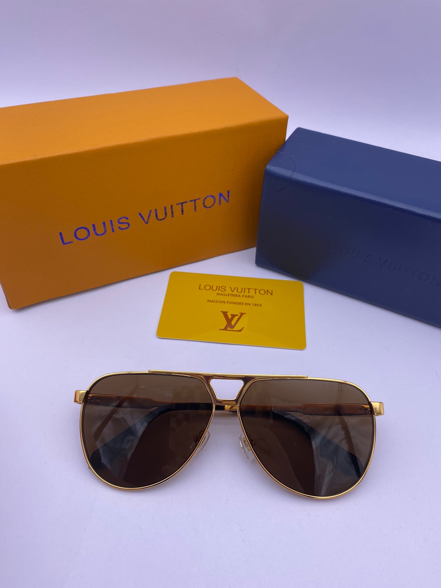 L0vis Vvtt0n Sunglasses