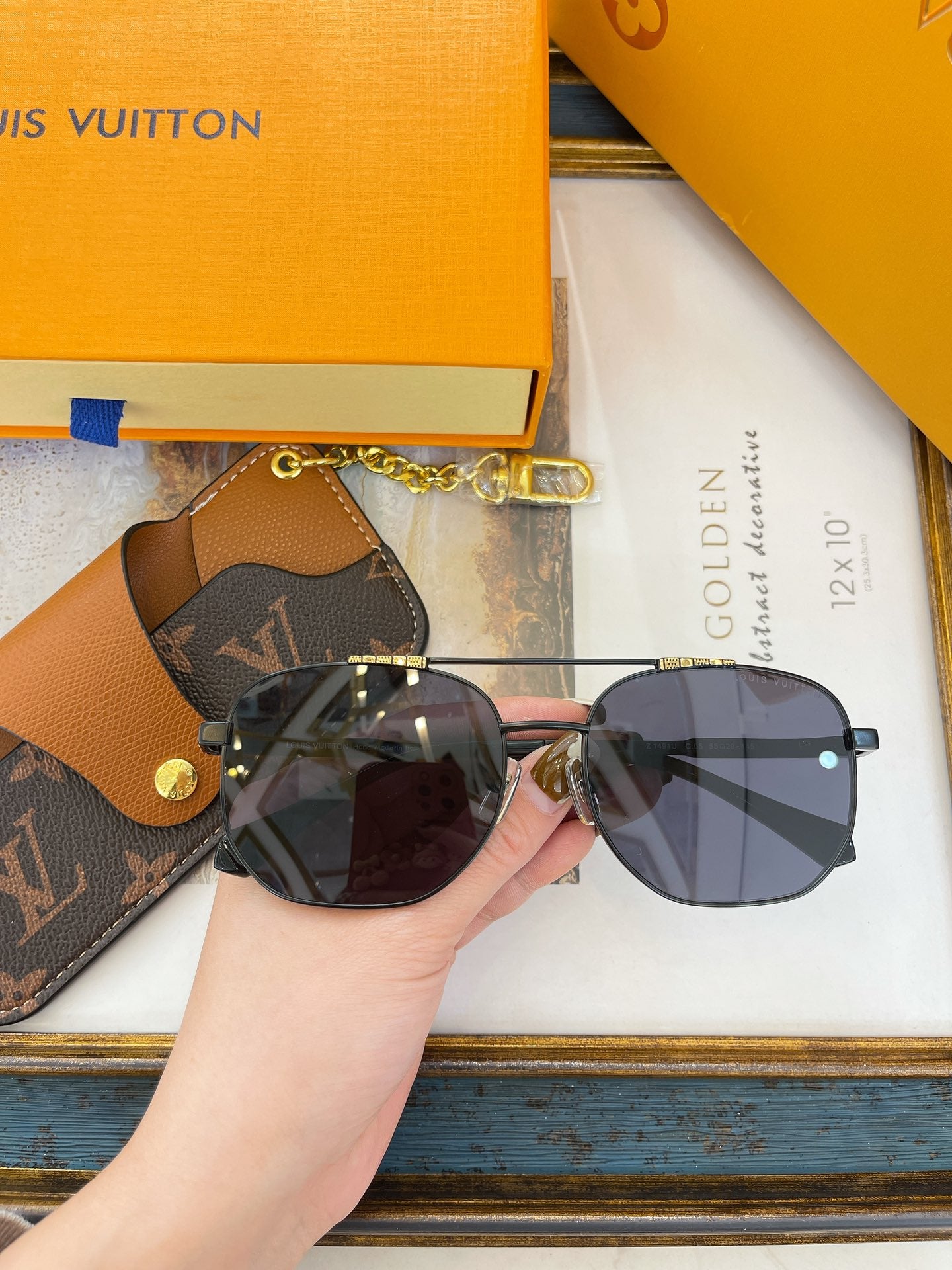 L0vis Vvtt0n Sunglasses