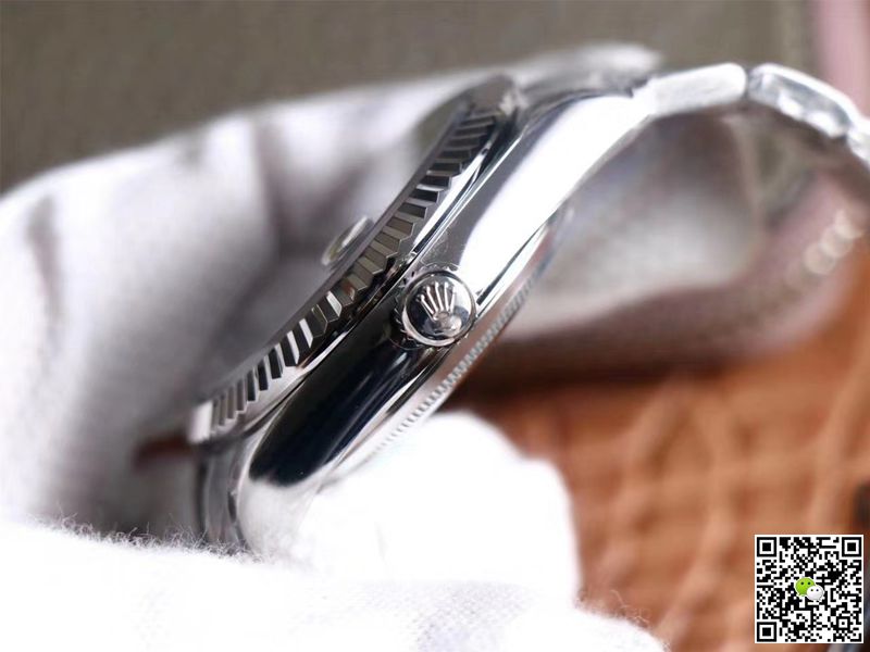 Replica R01ex Sky Dweller M326934-0003 1:1 Best Edition Noob Factory Blue Dial Swiss ETA9001