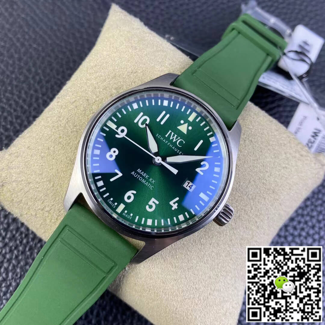 Replica IWC Pilot IW328205 1:1 Best Edition M+ Factory Green Dial