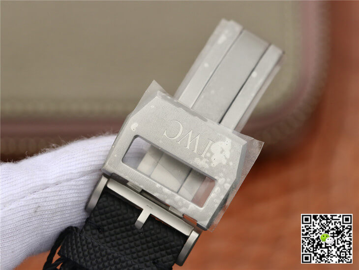 Replica IWC Pilot TOP GUN IW389001 1:1 Best Edition ZF Factory Black Dial